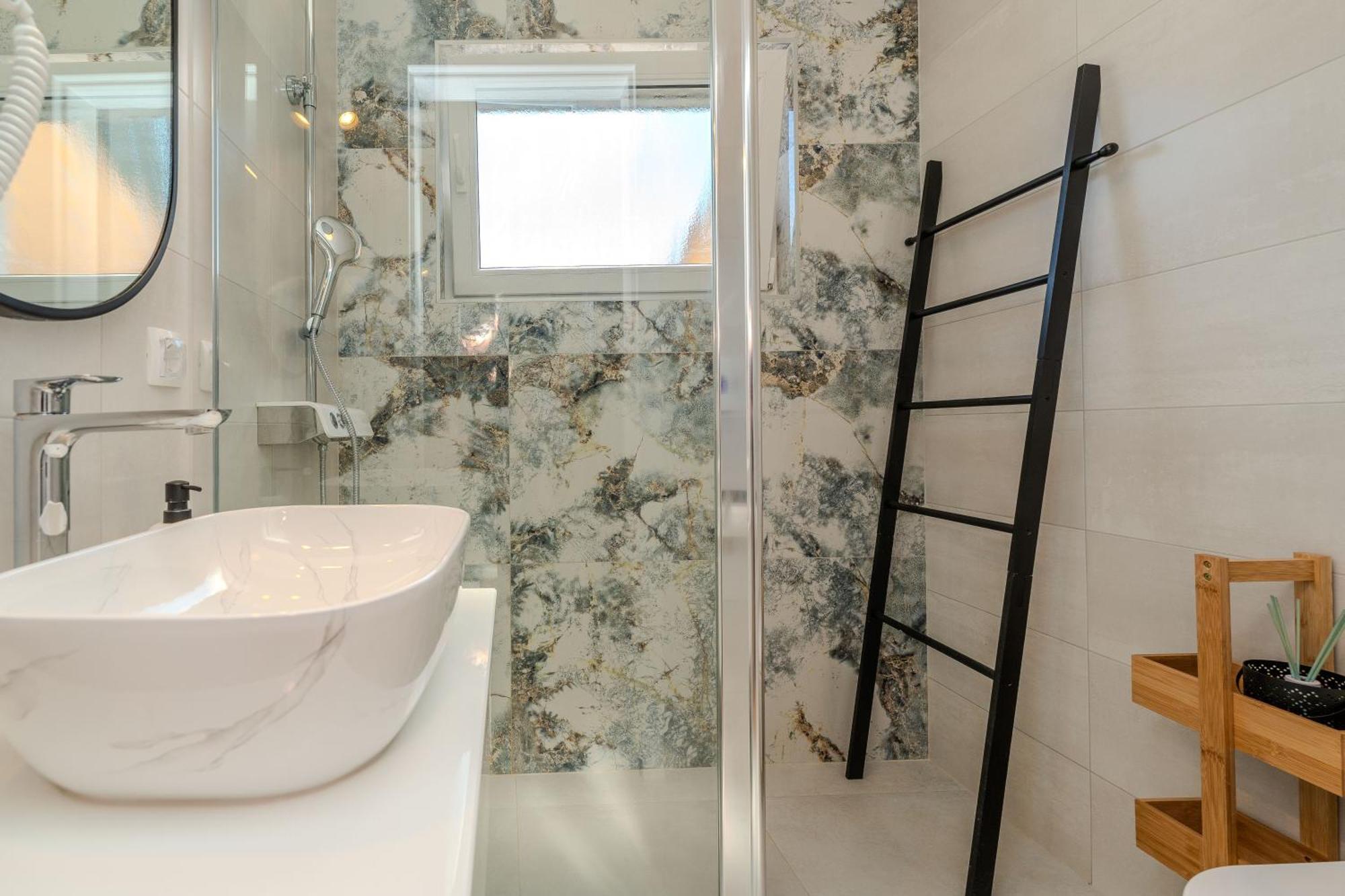 Villa B&D Zadar For The Complete Pleasure Of Vacation !Heated! Private Pool! Green Oasis In The Center Of Zadar, 100M From The Sea Extérieur photo
